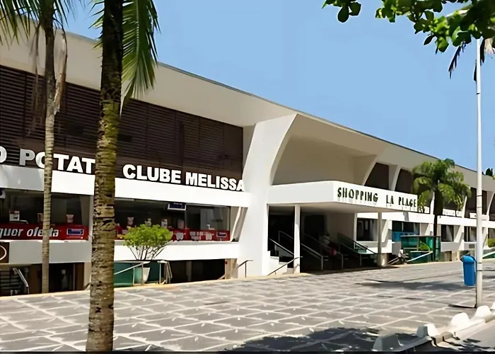 Apto salão de jogos com Suite 2 vagas na garagem Guarujá