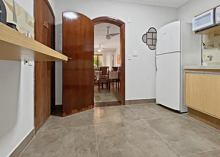 300M - Praia - Jeronimo - 3 Quartos - 1 Suite Guarujá